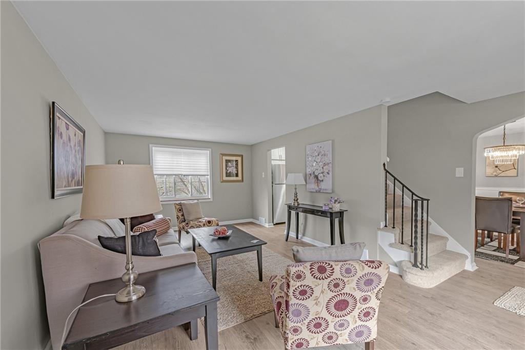 1027 McNeilly Road Pittsburgh, PA 15226 - Photo 3 of 25 Gallery Image 3