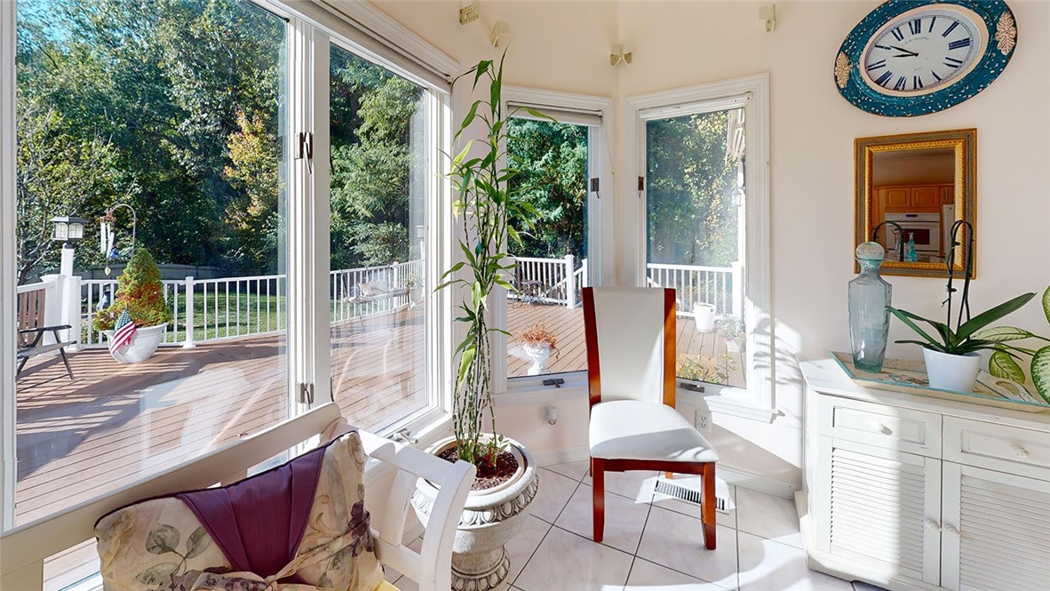 24 Michelle Circle Warwick, RI 02886 - Photo 12 of 42