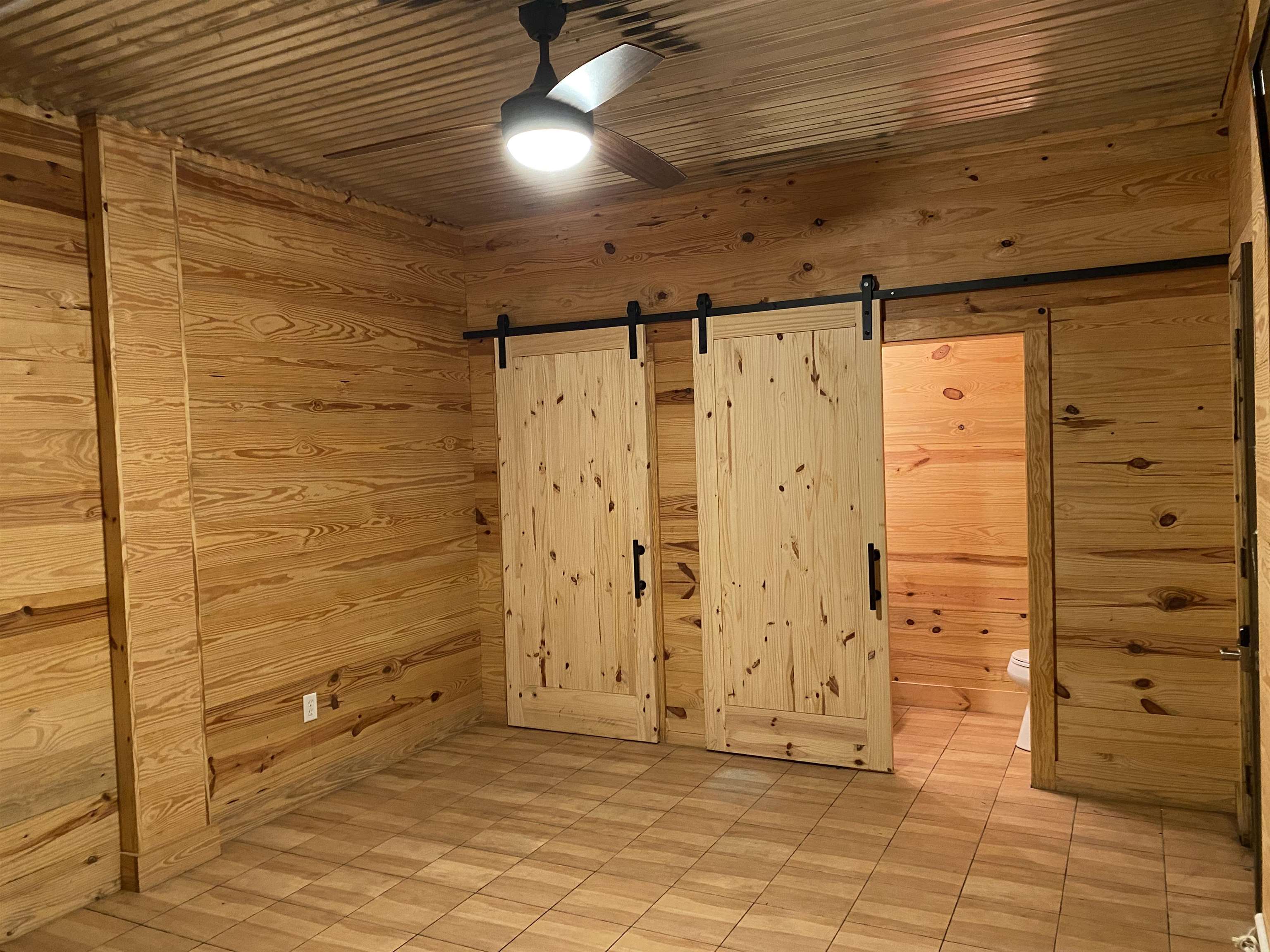 7561 Wenzel Road, Unit A9 Foley, AL 36535 - Photo 35 of 37 guest suite