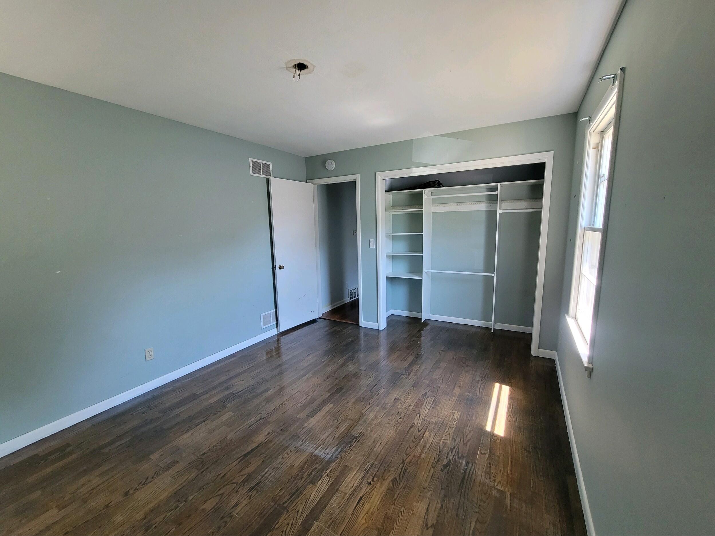 2950 Roosevelt Road Muskegon, MI 49441 - Photo 23 of 36 IMG_5040