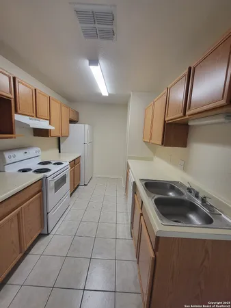 $1,175 | 7963 M G Road, San Antonio, TX 78251