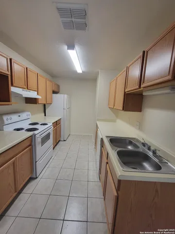 $1,200 | 7963 M G Road, San Antonio, TX 78251