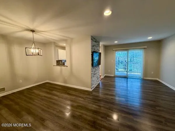 $3,000 | 146 Heron Court, Manalapan, NJ 07726