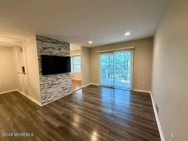 $3,000 | 146 Heron Court, Manalapan, NJ 07726