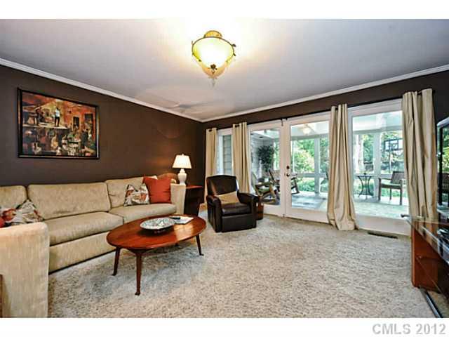 126 Ridgewood Avenue Charlotte, NC 28209 - Photo 6 of 16 Gallery Image 6