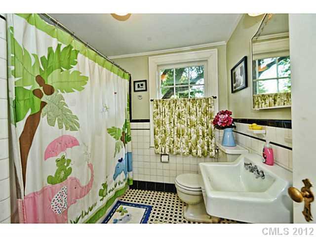 126 Ridgewood Avenue Charlotte, NC 28209 - Photo 9 of 16 Gallery Image 9