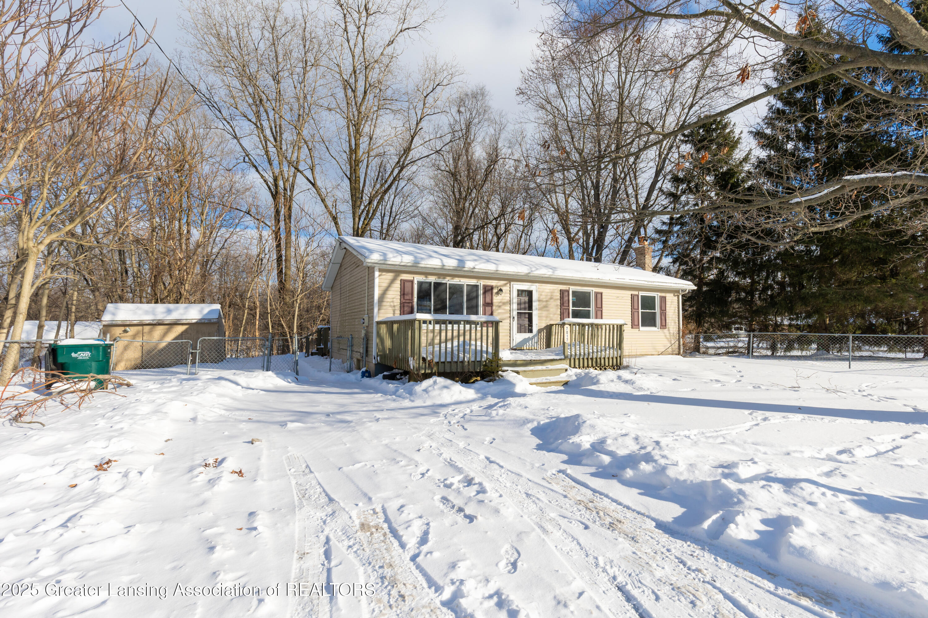 7017 Richard Road Lansing, MI 48911 - Photo 3 of 24 7107_Richard_PAUL-3