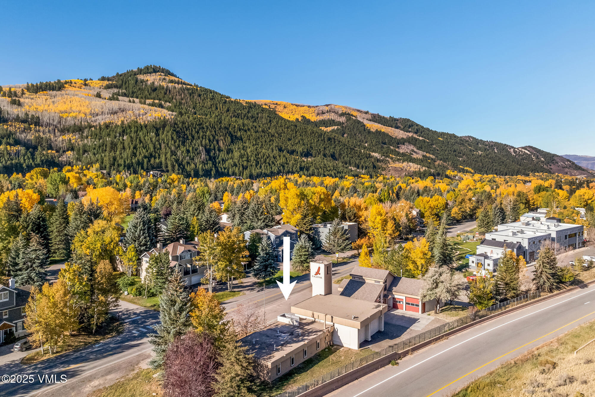 249 Eagle Road Eagle-Vail, CO 81620 - Photo 6 of 22 a view of a sky from a balcony