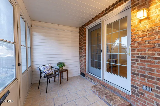 $220,000 | 400 Sunset Drive, Unit L60, Johnson City, TN 37604