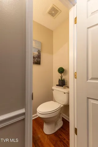 $220,000 | 400 Sunset Drive, Unit L60, Johnson City, TN 37604