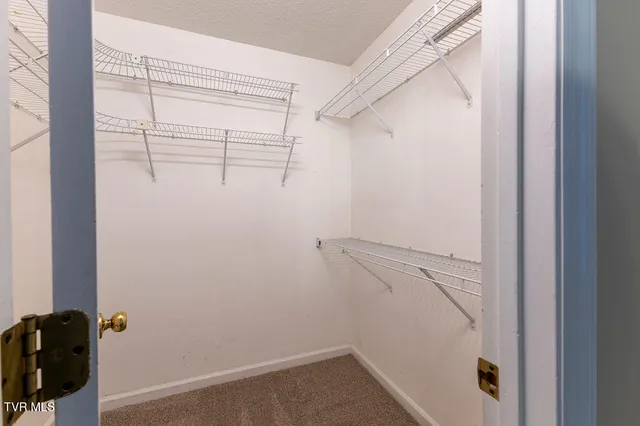 $220,000 | 400 Sunset Drive, Unit L60, Johnson City, TN 37604