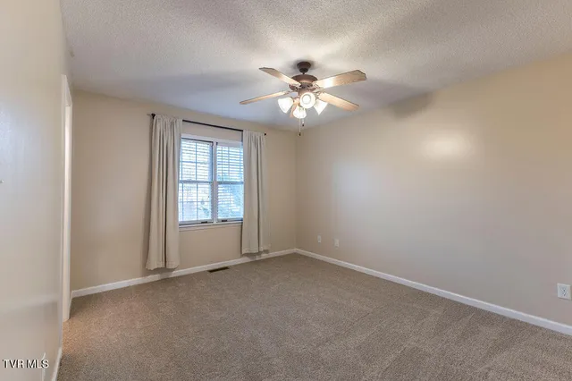 $220,000 | 400 Sunset Drive, Unit L60, Johnson City, TN 37604