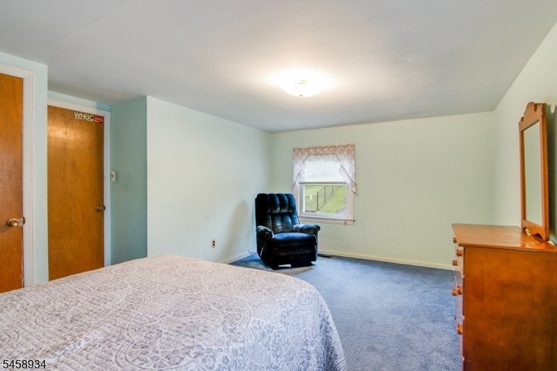 11 Birchwood Road Rockaway, NJ 07866 - Photo 19 of 38 Gallery Image 19
