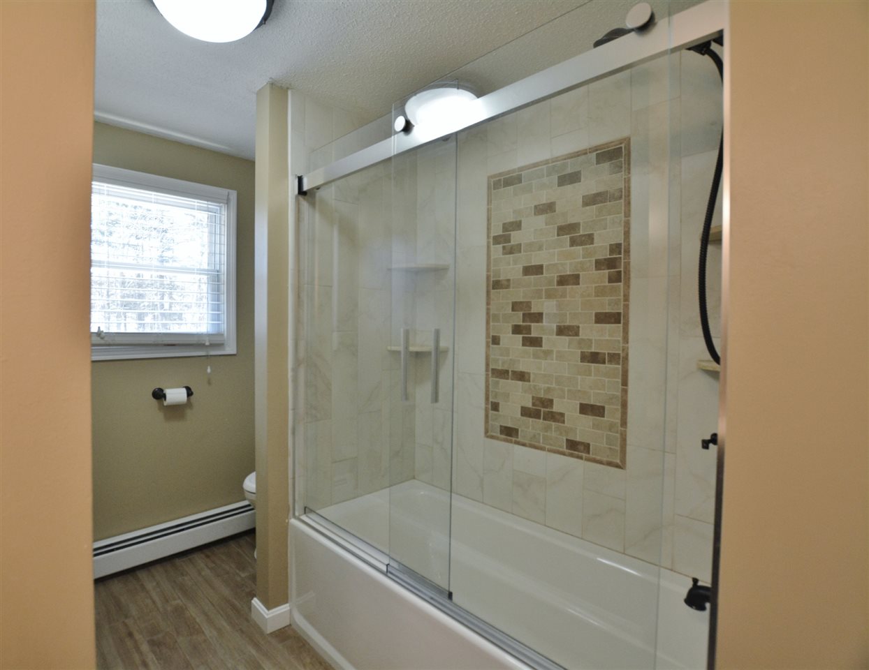 119 Rockingham Road Londonderry, NH 03053 - Photo 15 of 28 Gallery Image 15