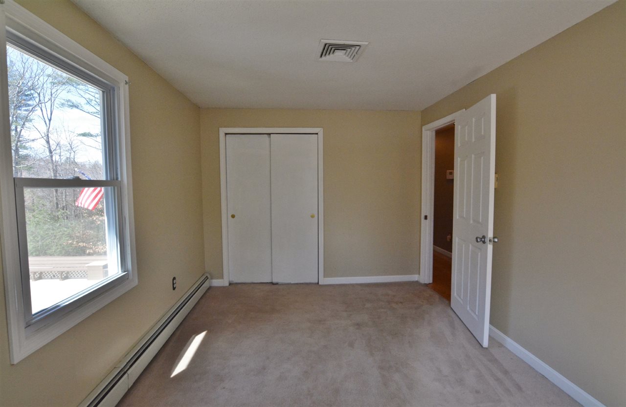 119 Rockingham Road Londonderry, NH 03053 - Photo 18 of 28 Gallery Image 18