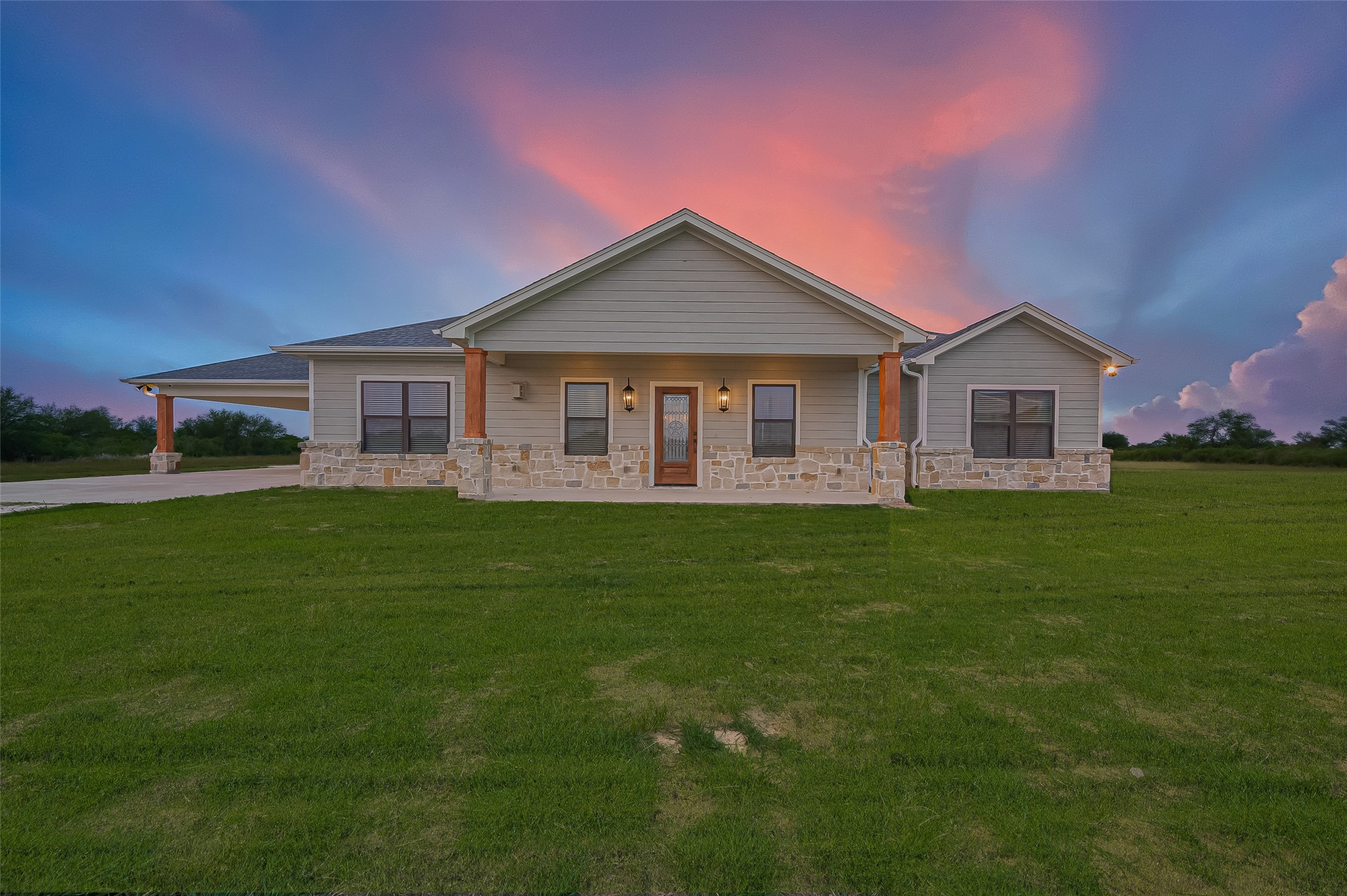16702 Dipple Road Guy, TX 77444 - Photo 2 of 50 a front view of house with yard and green space
