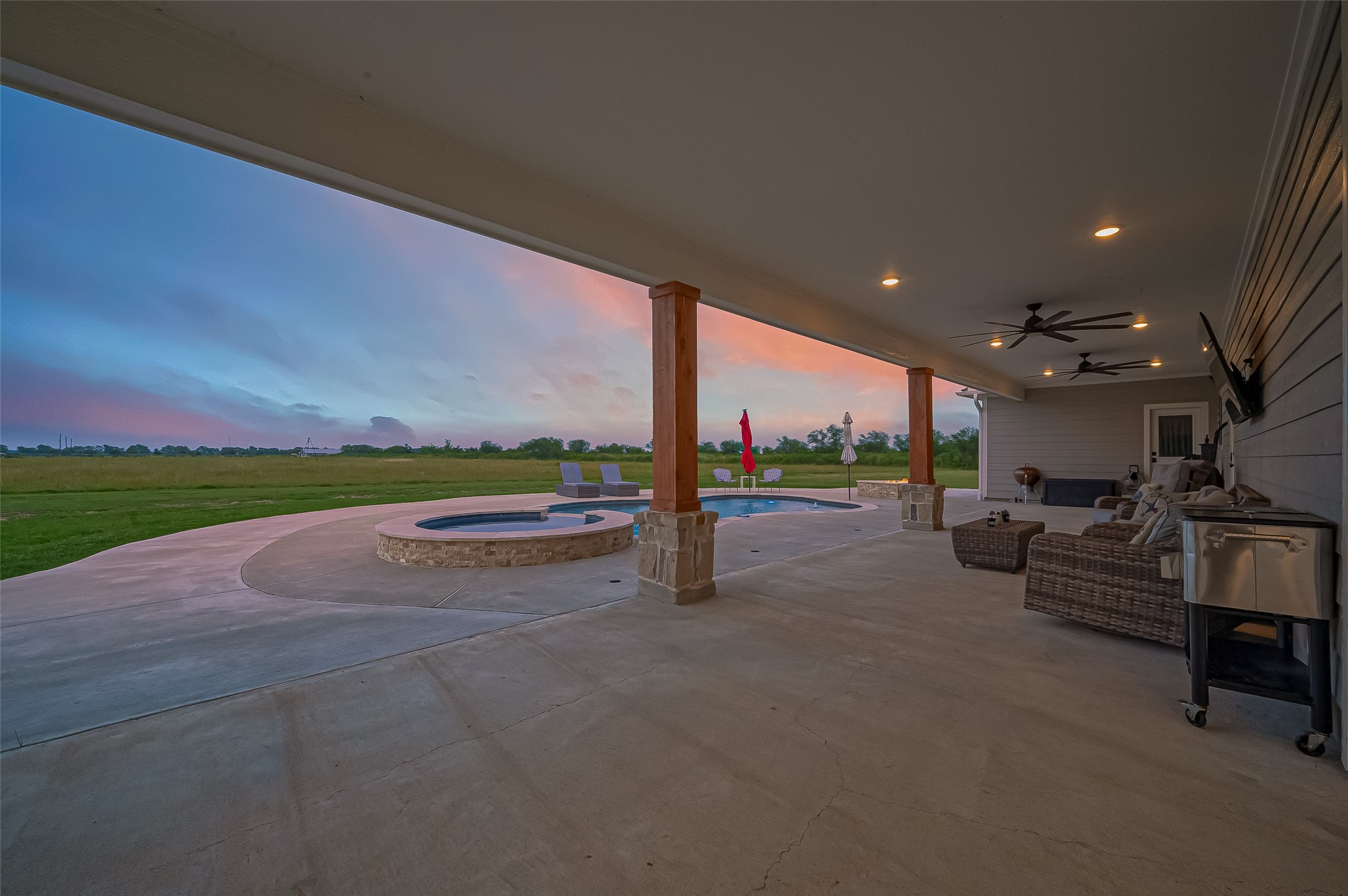 16702 Dipple Road Guy, TX 77444 - Photo 44 of 50 a view of outdoor space with seating area