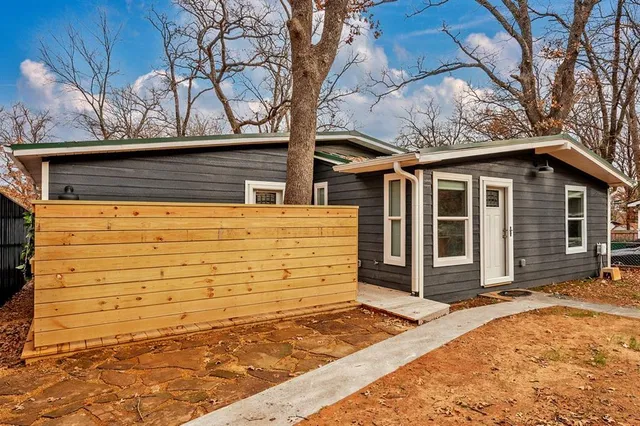 $1,600 | 269 Sherman Drive, Pottsboro, TX 75076