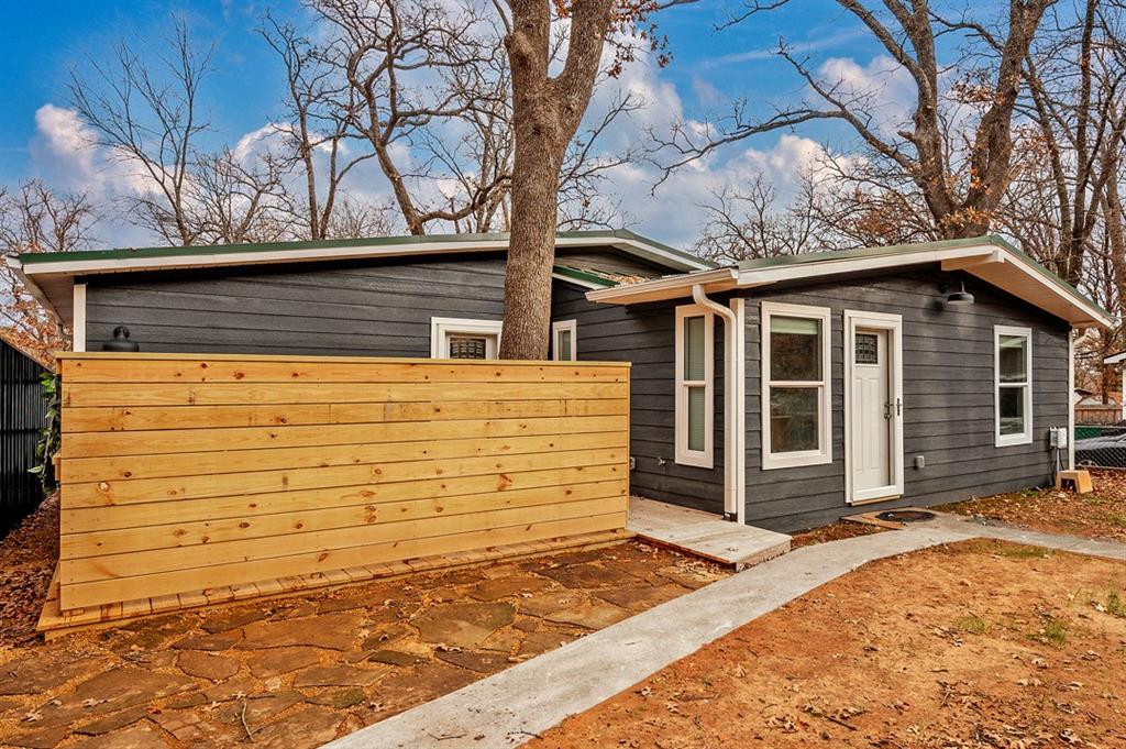 269 Sherman Drive Pottsboro, TX 75076 - Photo 13 of 37