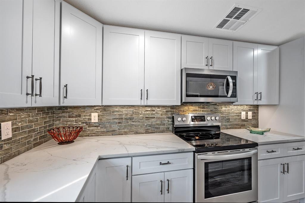 269 Sherman Drive Pottsboro, TX 75076 - Photo 16 of 37