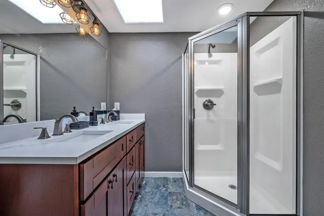 $1,600 | 269 Sherman Drive, Pottsboro, TX 75076