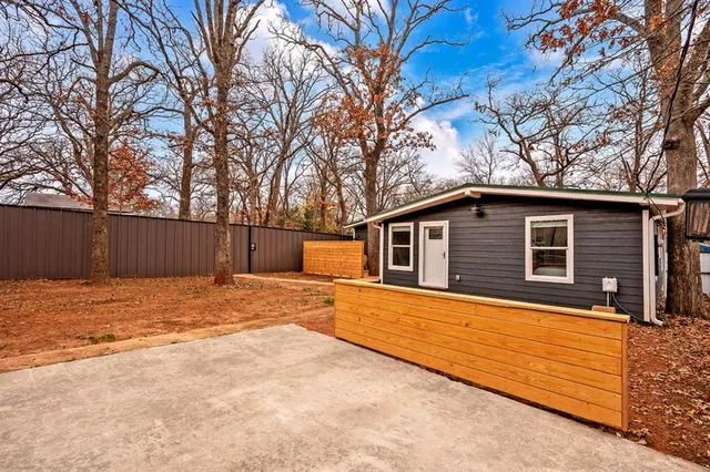 $1,600 | 269 Sherman Drive, Pottsboro, TX 75076