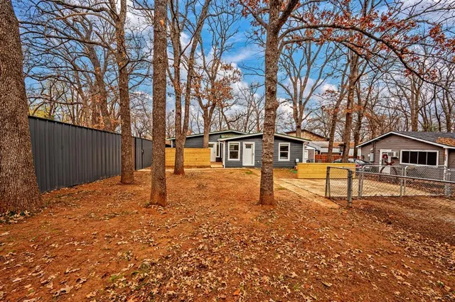 $1,600 | 269 Sherman Drive, Pottsboro, TX 75076