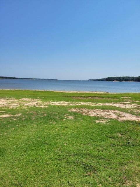 269 Sherman Drive Pottsboro, TX 75076 - Photo 8 of 37 Lake Texoma - sandy beach