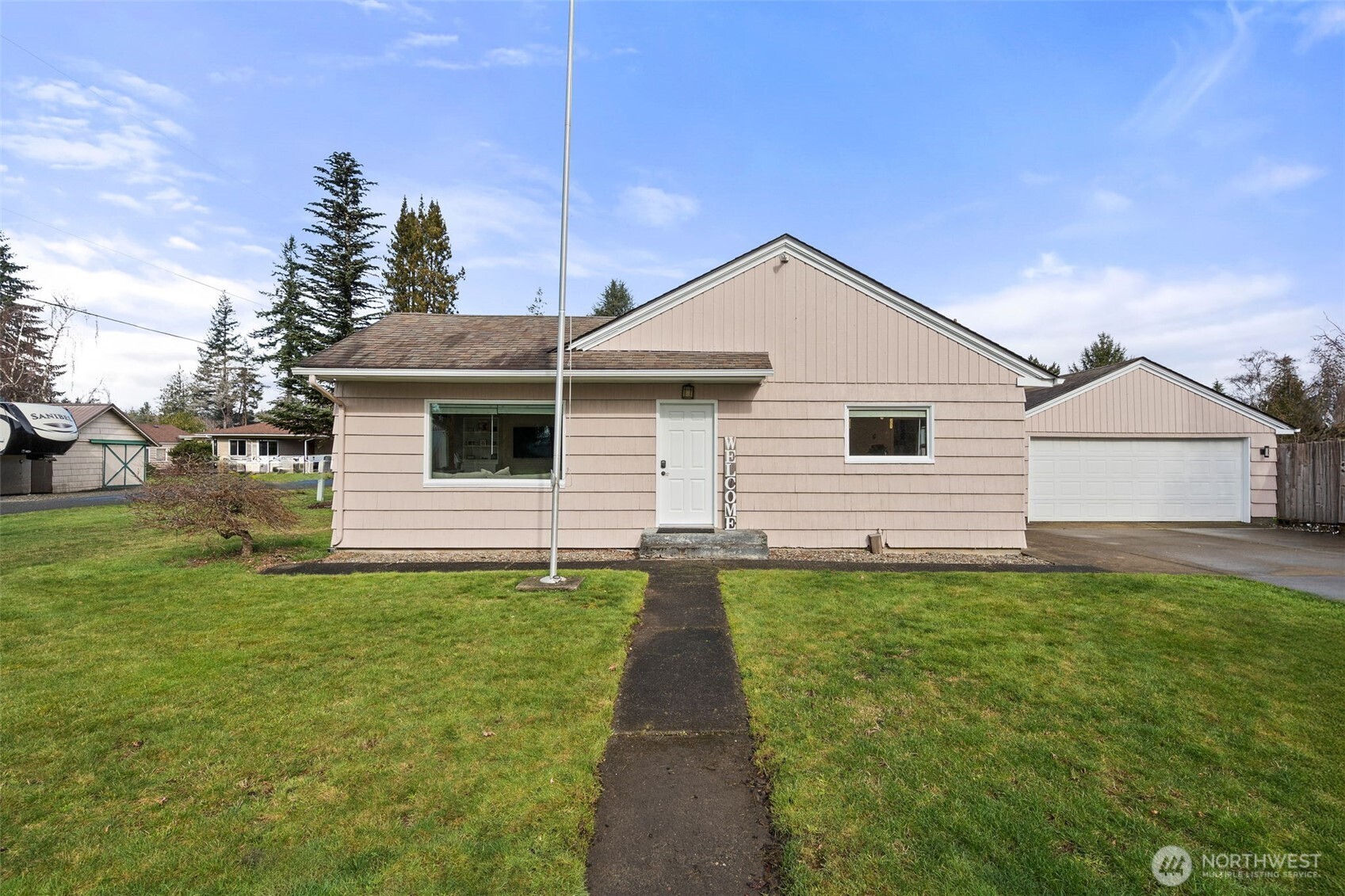 5301 School Street Raymond, WA 98577 - Photo 1 of 33