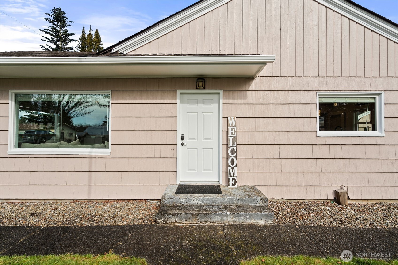5301 School Street Raymond, WA 98577 - Photo 3 of 33