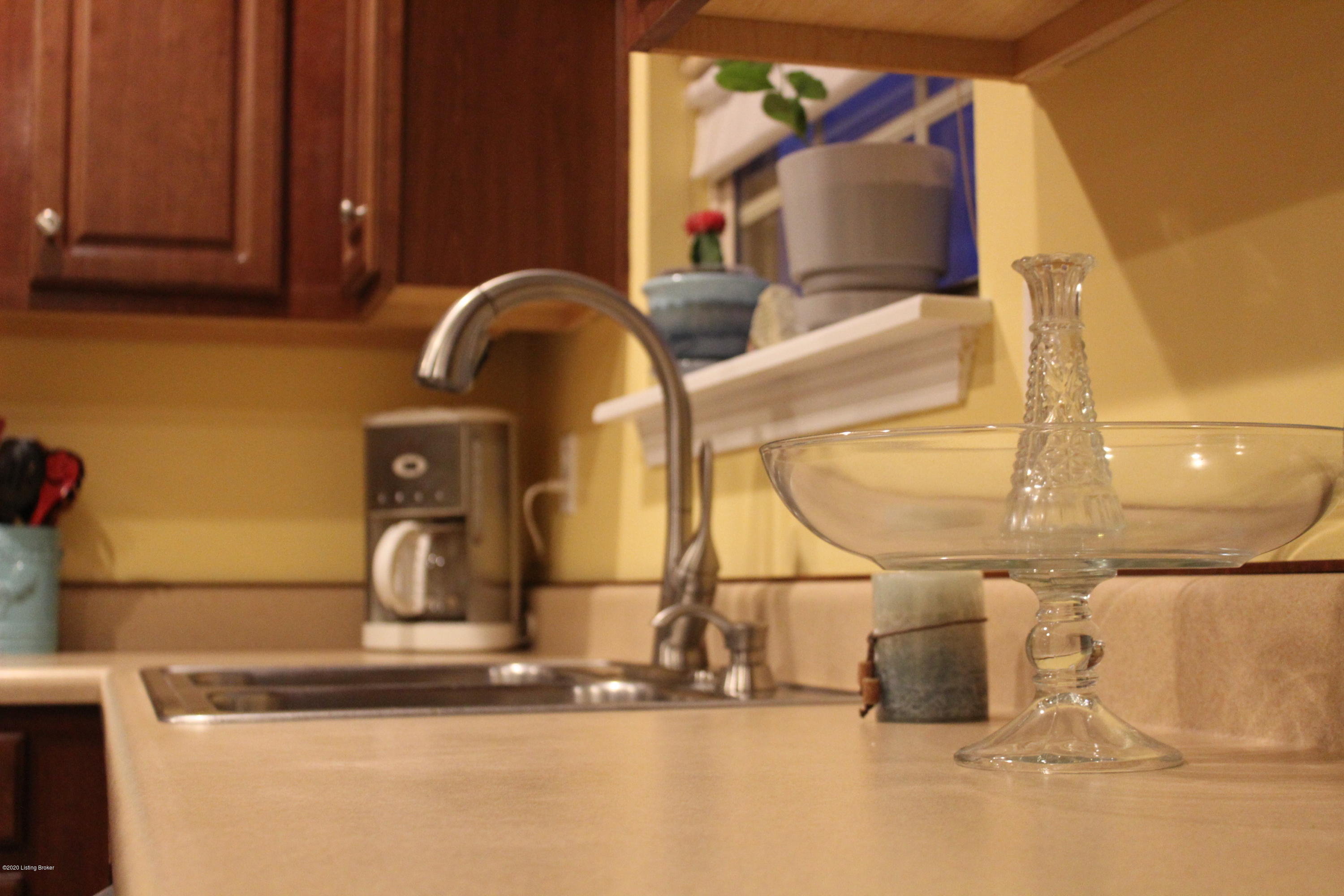 243 Madison Rae Boulevard Shepherdsville, KY 40165 - Photo 7 of 67 Counter Space