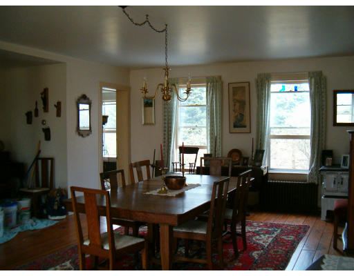 212 Chestnut Plain Road Whately, MA 01093 - Photo 6 of 27