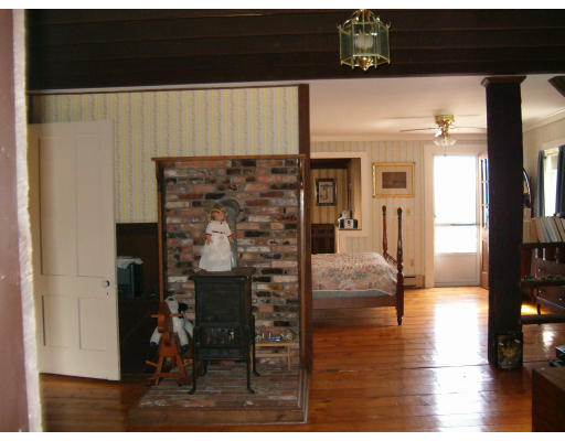 212 Chestnut Plain Road Whately, MA 01093 - Photo 10 of 27