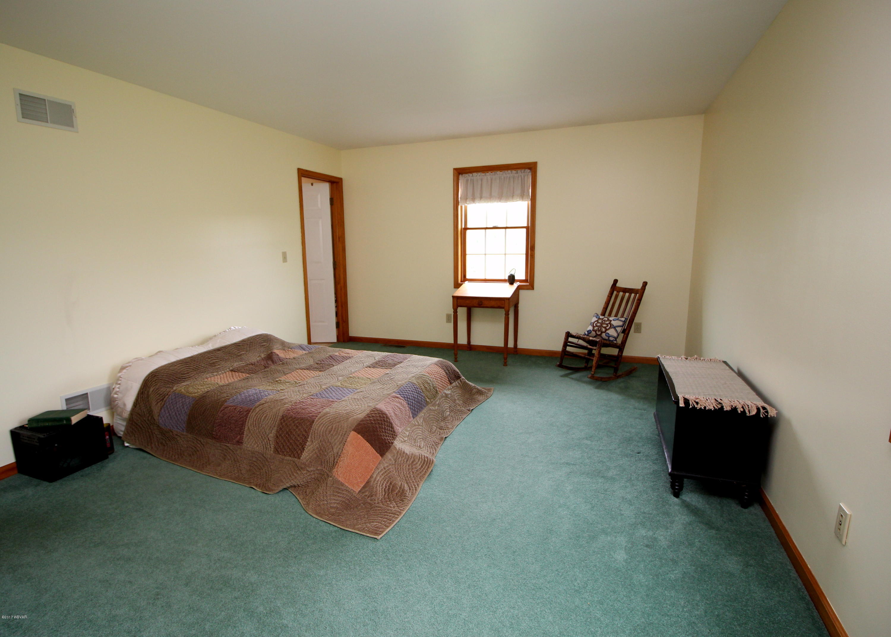 LickRun-Master Bedroom