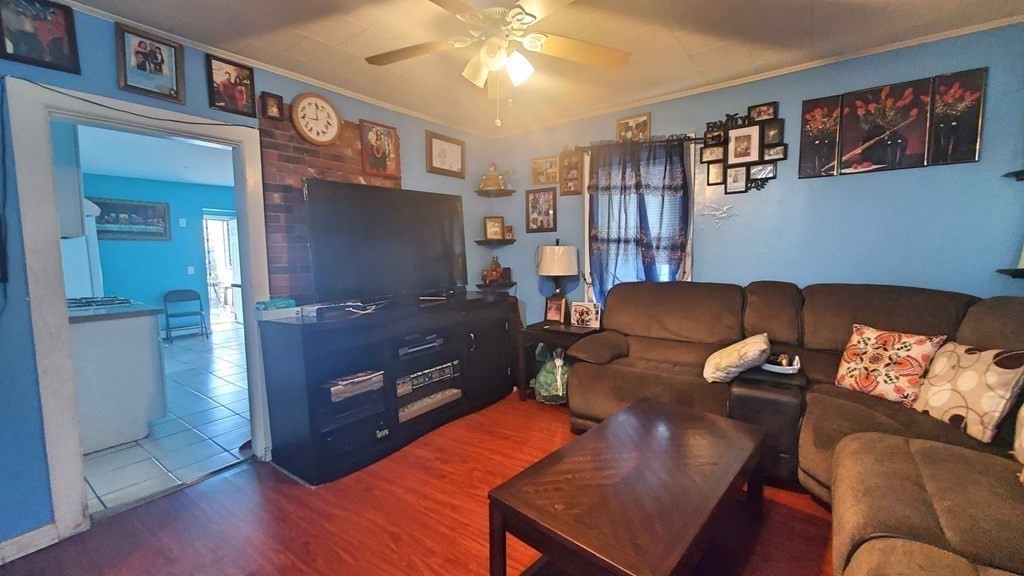37 Duxbury Road Worcester, MA 01605 - Photo 12 of 24 Gallery Image 12