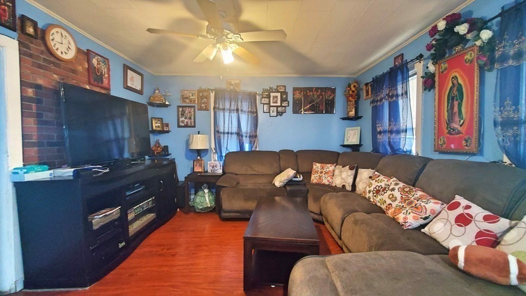 37 Duxbury Road Worcester, MA 01605 - Photo 13 of 24 Gallery Image 13