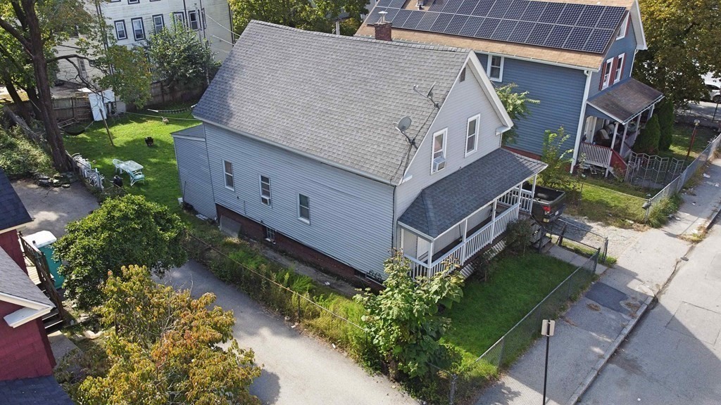 37 Duxbury Road Worcester, MA 01605 - Photo 3 of 24 Gallery Image 3