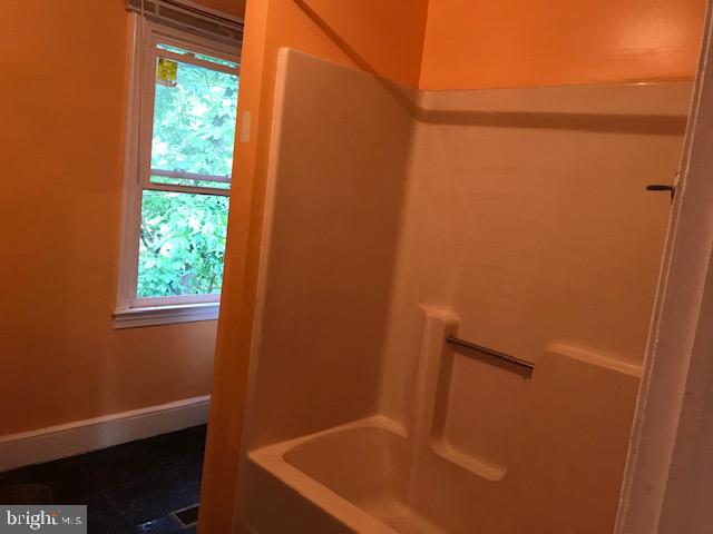 2155 Strasburg Road Front Royal, VA 22630 - Photo 13 of 16 Gallery Image 13