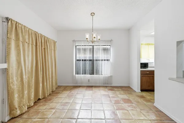 $1,400 | 11062 Moonlit Park, San Antonio, TX 78249