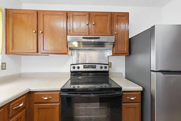 $1,400 | 11062 Moonlit Park, San Antonio, TX 78249