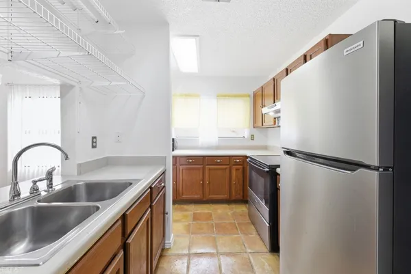 $1,400 | 11062 Moonlit Park, San Antonio, TX 78249