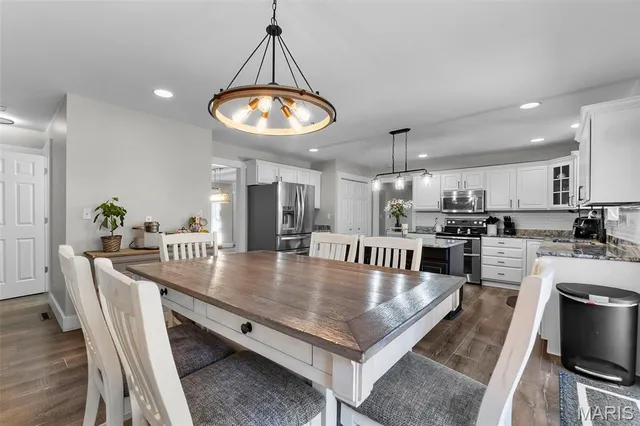 $500,000 | 1736 El Rio Drive, Cape Girardeau, MO 63701