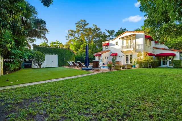 $2,489,500 | 1302 Alhambra Circle, Coral Gables, FL 33134