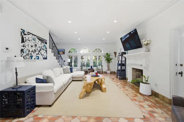 $2,489,500 | 1302 Alhambra Circle, Coral Gables, FL 33134