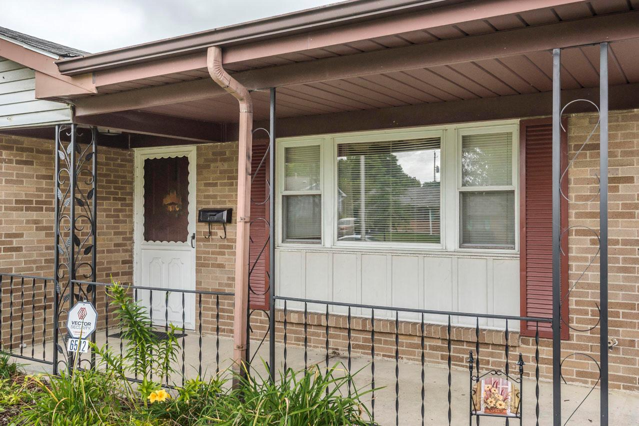 6512 Karl Road Columbus, OH 43229 - Photo 5 of 25 Gallery Image 5