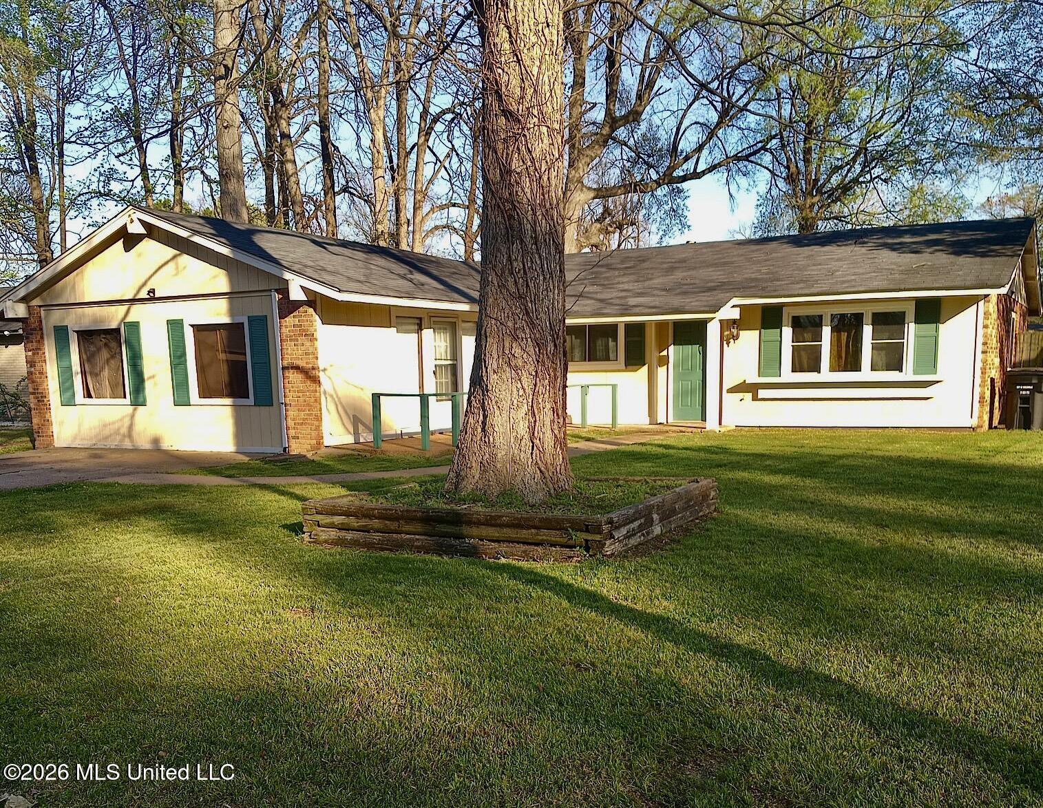 2236 Oak Ridge Drive Greenville, MS 38701 - Photo 16 of 16 IMG_20260326_174423_736