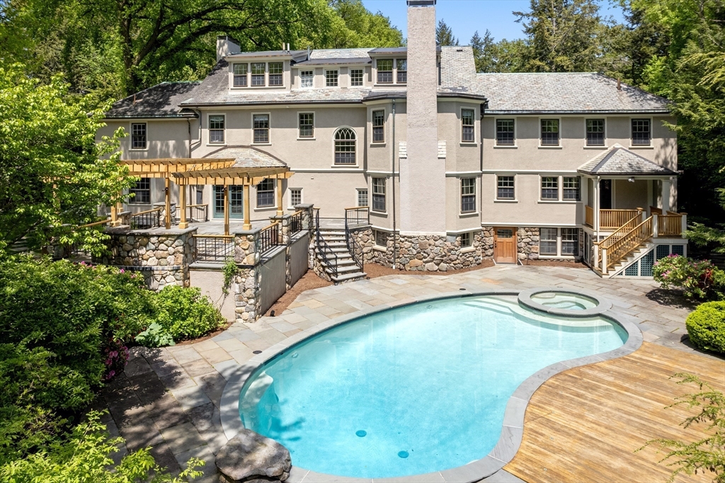 388 Warren Street Brookline, MA 02445 - Photo 27 of 34 an aerial view of a house
