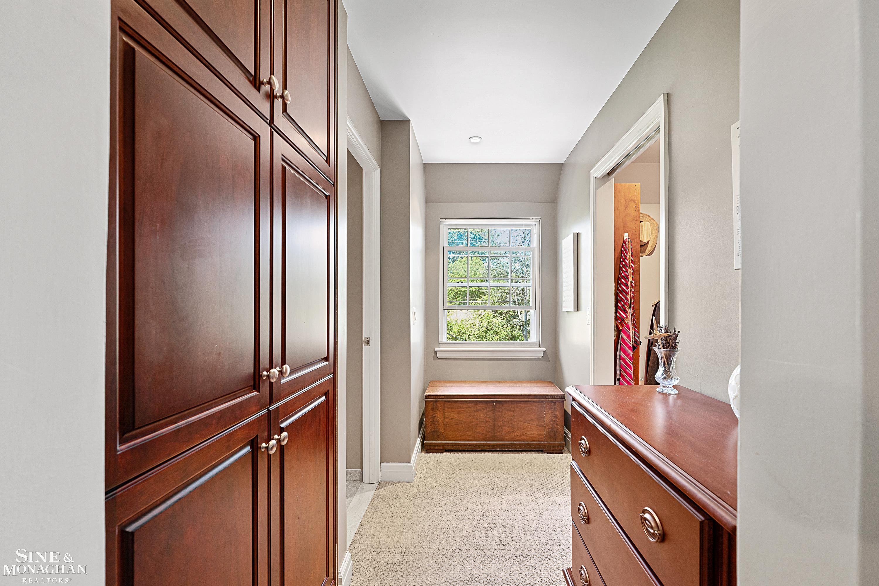 100 Roslyn Road Grosse Pointe Woods, MI 48236 - Photo 27 of 55