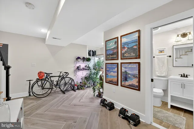 $4,750 | 146 U Street Northeast, Washington, DC 20002