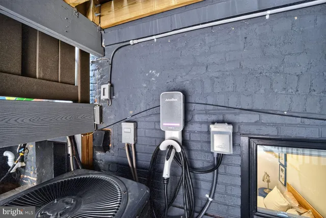 $4,750 | 146 U Street Northeast, Washington, DC 20002